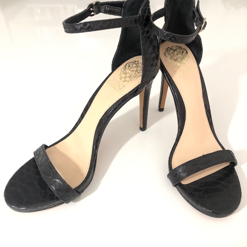 Vince Camuto strappy Sandal